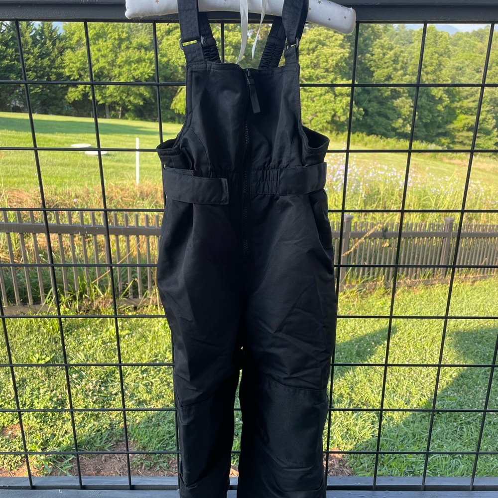 Cat & Jack Black ski suit with Durable Fabric